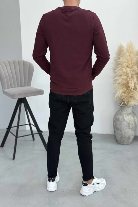 BLUZË NJË NGJYRËSHE ME JAKË TË RRUMBULLAKËT PËR MESHKUJ NË NGJYRËN VISHNJË - 3