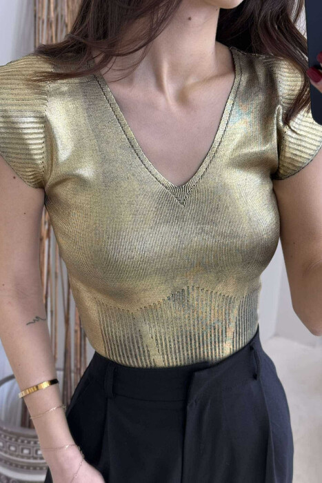 BLUZË NJË NGJYRËSHE ME SHKËLQIM PËR FEMRA NË NGJYRË GOLD - 3