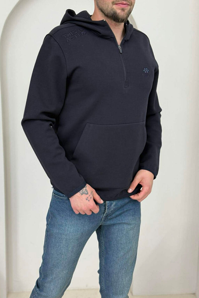 BLUZË NJËNGJYRËSHE ME JAKË ME ZINXHIR PËR MESHKUJ NË NGJYRË TË ZEZË MESNATE - 3