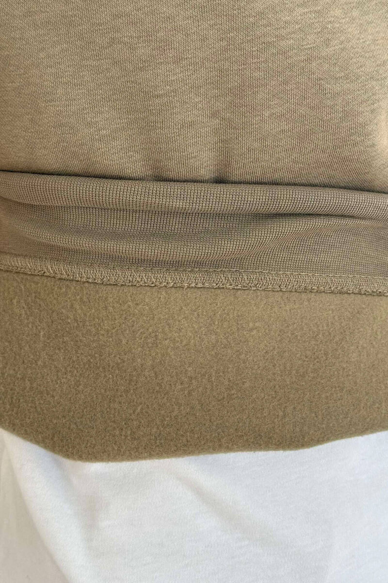 BLUZË NJËNGJYRËSHE ME PUSH DHE ME JAKË ME ZINXHIR PËR MESHKUJ NË NGJYRË ULLIRI - 2