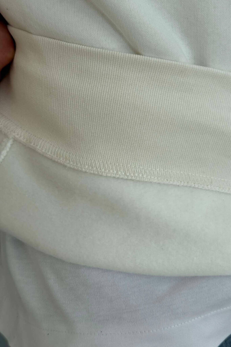 BLUZË NJËNGJYRËSHE ME PUSH DHE ME JAKË ME ZINXHIR PËR MESHKUJ NË NGJYRËN E BARDHË - 2