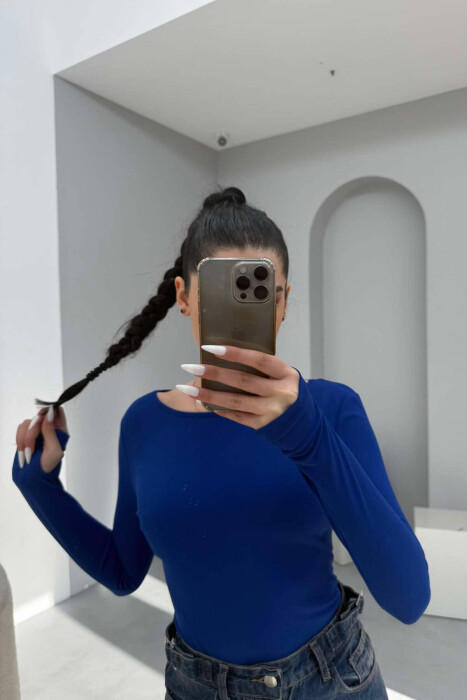BLUZË PËR FEMRA NË NGJYRËN BLU - 2