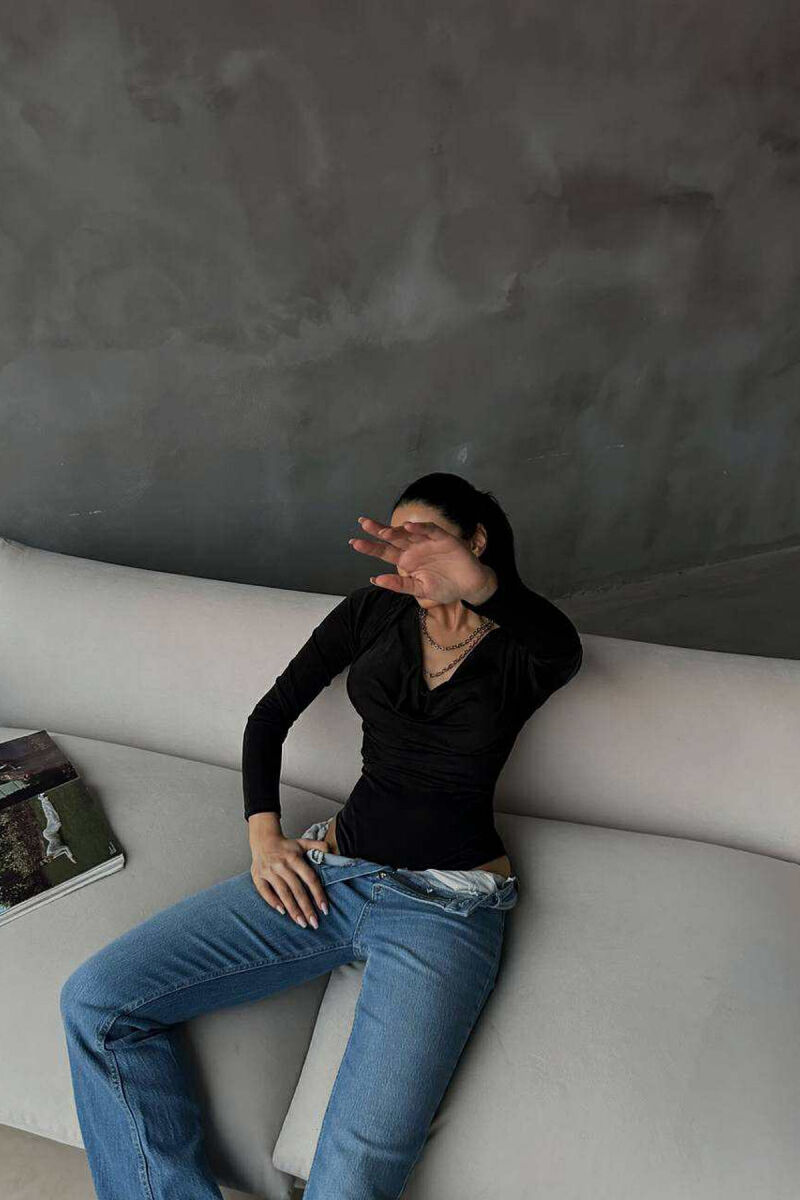 BODY NJË NGJYRËSH ELASTIK PËR FEMRA NË NGJYRËN E ZEZË - 4