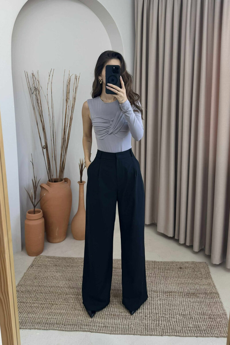 BODY ME NJË MËNGË PËR FEMRA NË NGJYRËN GRI - 1