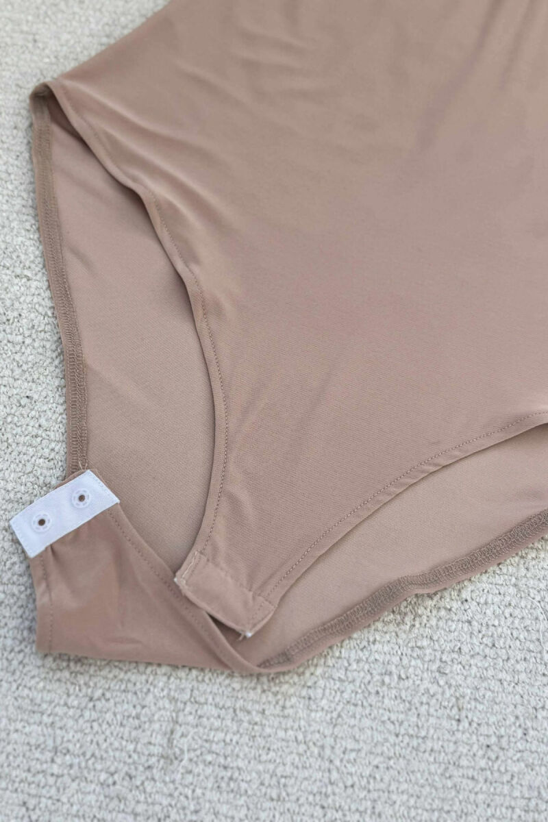 BODY NJË NGJYRËSH ME DETAJIN E FJONGOS PËR FEMRA NË NGJYRËN BEZHË - 5