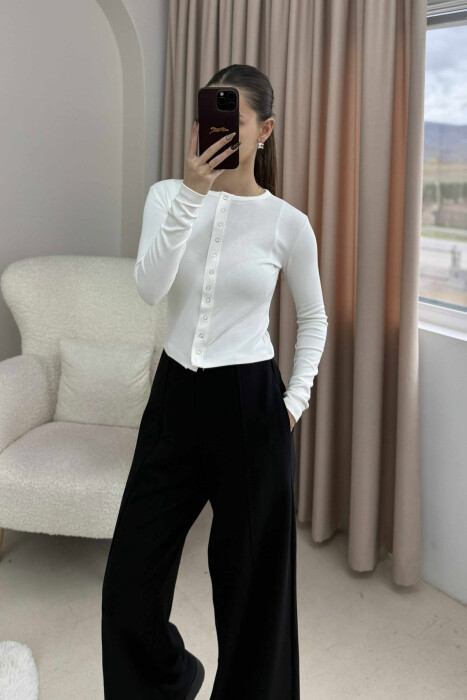 BUTTONED ONE COLOR WOMEN SWEATSHIRT WHITE-E BARDHE - KLAUDIO FASHION