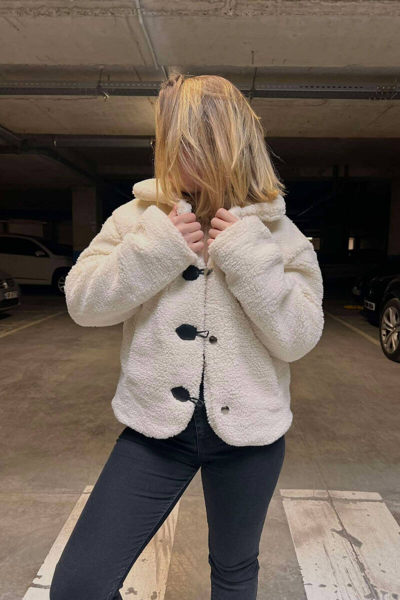 BUTTONED SHEEPSKIN WOMEN JACKET IN CREAM COLOR - 2