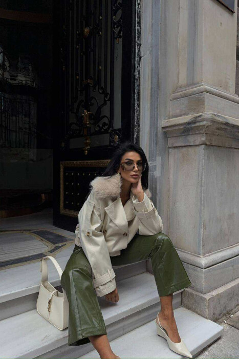 BUTTONS DETAIL FLUFFY NECK SHORT WOMEN JACKET CREAM/KREM - 8