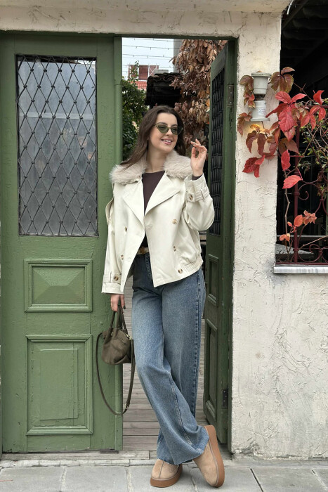 BUTTONS DETAIL FLUFFY NECK SHORT WOMEN JACKET CREAM/KREM - 1