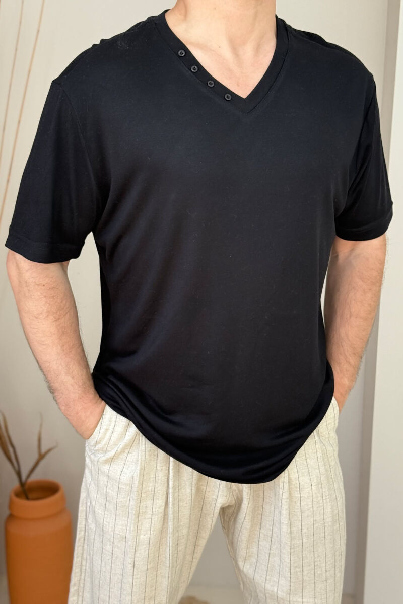 BUTTONS DETAIL ONE COLOR MEN T-SHIRT BLACK/ E ZEZE - 2