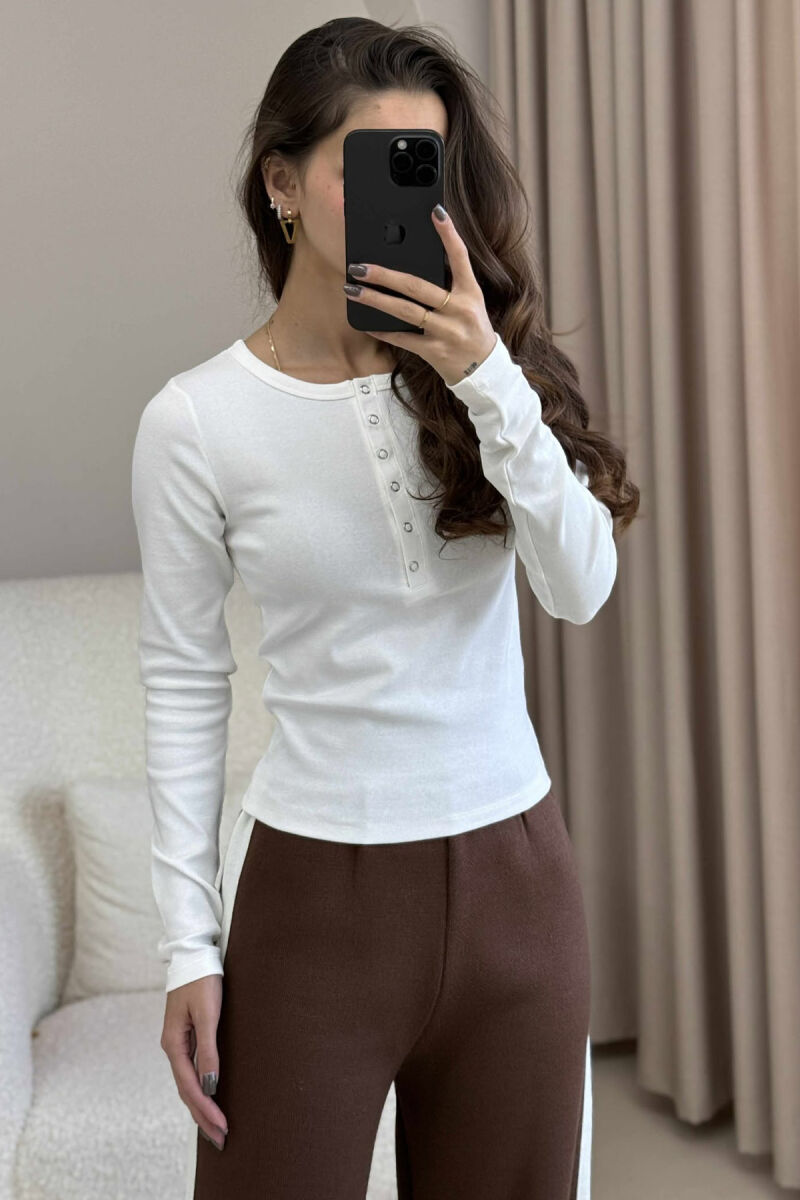 BUTTONS DETAIL ONE COLOR WOMEN SWEATSHIRT WHITE-E BARDHE - 2