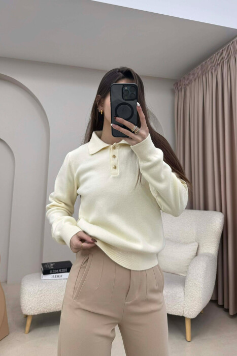 CABLE-KNIT BUTTONED POLO WOMAN SWEATER CREAM/KREM 