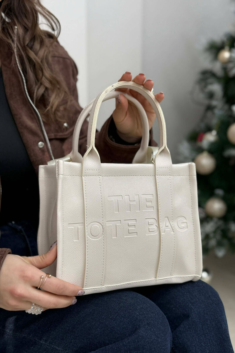 ÇANTE E THJESHTE LEKURE ME SHKRIME PER FEMRA NE NGJYRE KREM - 7