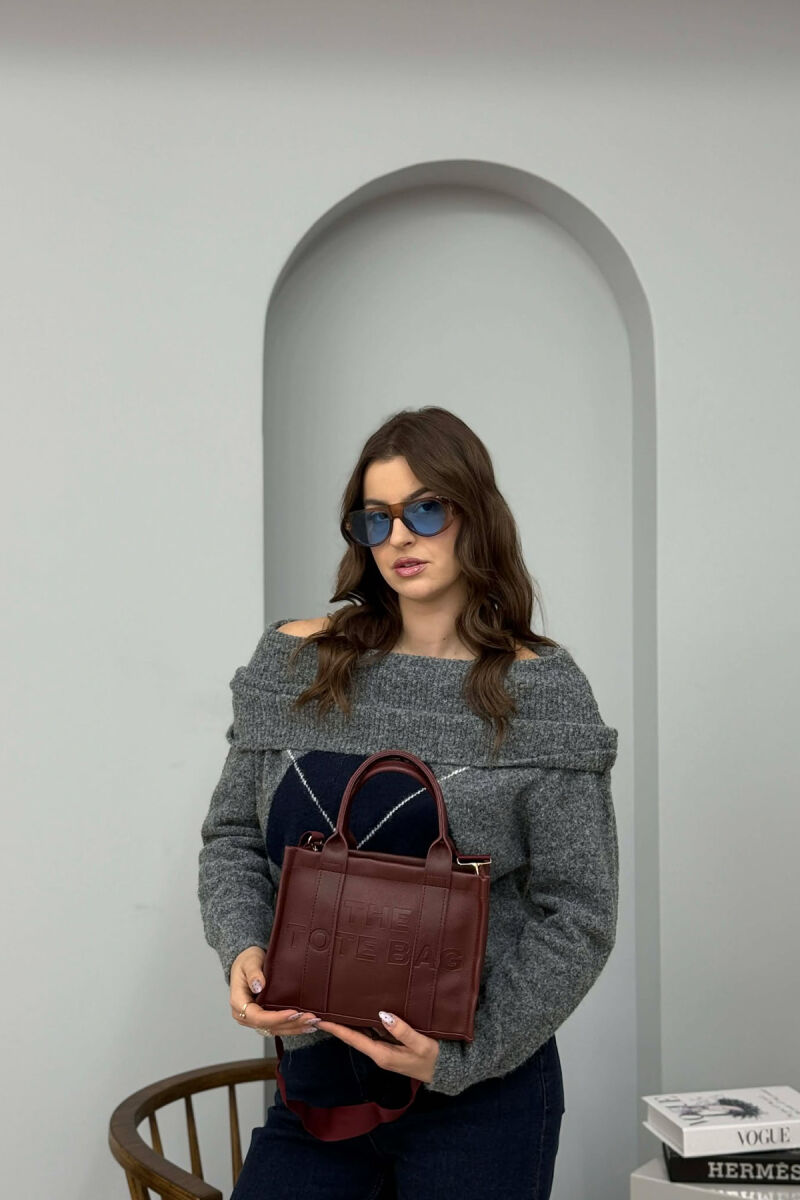 ÇANTE E THJESHTE LEKURE ME SHKRIME PER FEMRA NE NGJYRE VISHNJE - 3