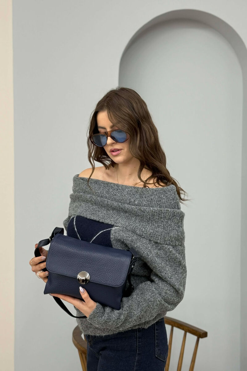 ÇANTE E THJESHTE NJE NGJYRESHE PER FEMRA NE NGJYRE BLU - 2