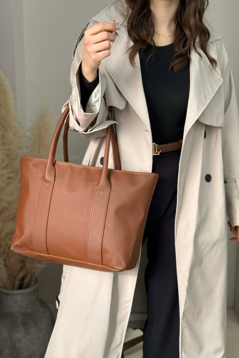 ÇANTE E THJESHTE NJE NGJYRESHE PER FEMRA NE NGJYRE KAFE - 1