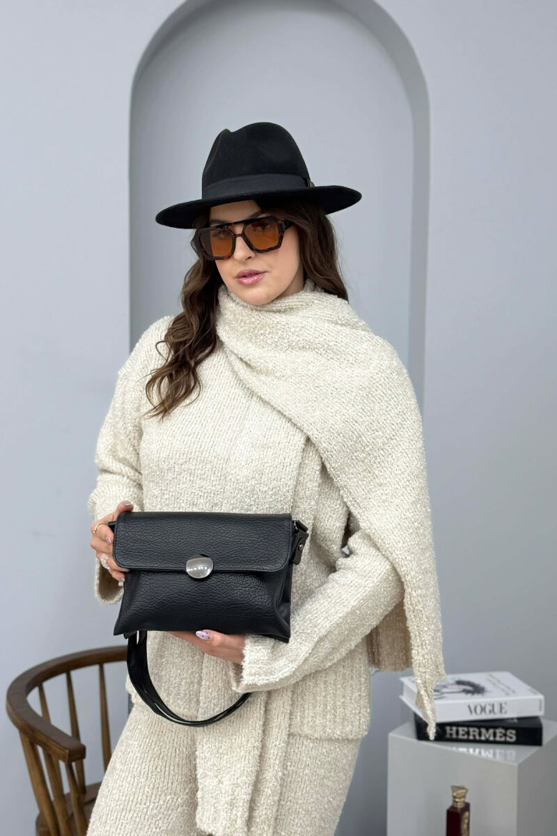 ÇANTE E THJESHTE NJE NGJYRESHE PER FEMRA NE NGJYRE TE ZEZE - 3