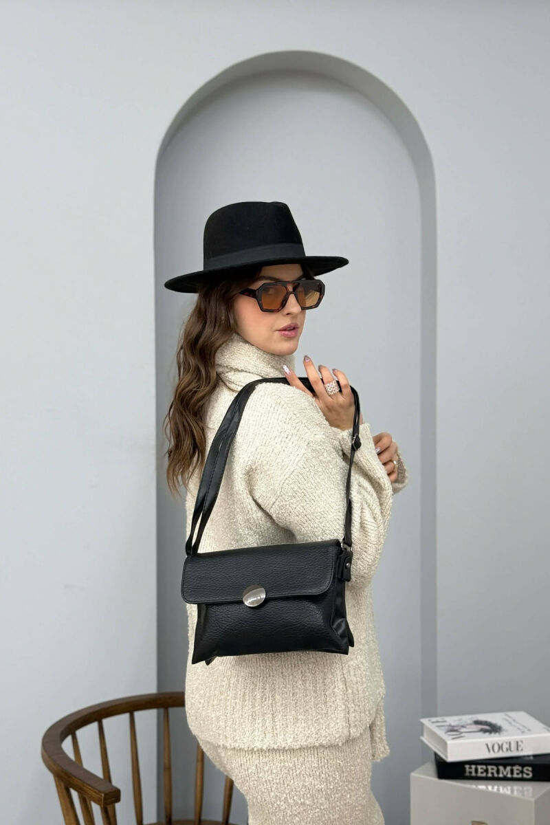 ÇANTE E THJESHTE NJE NGJYRESHE PER FEMRA NE NGJYRE TE ZEZE - 5