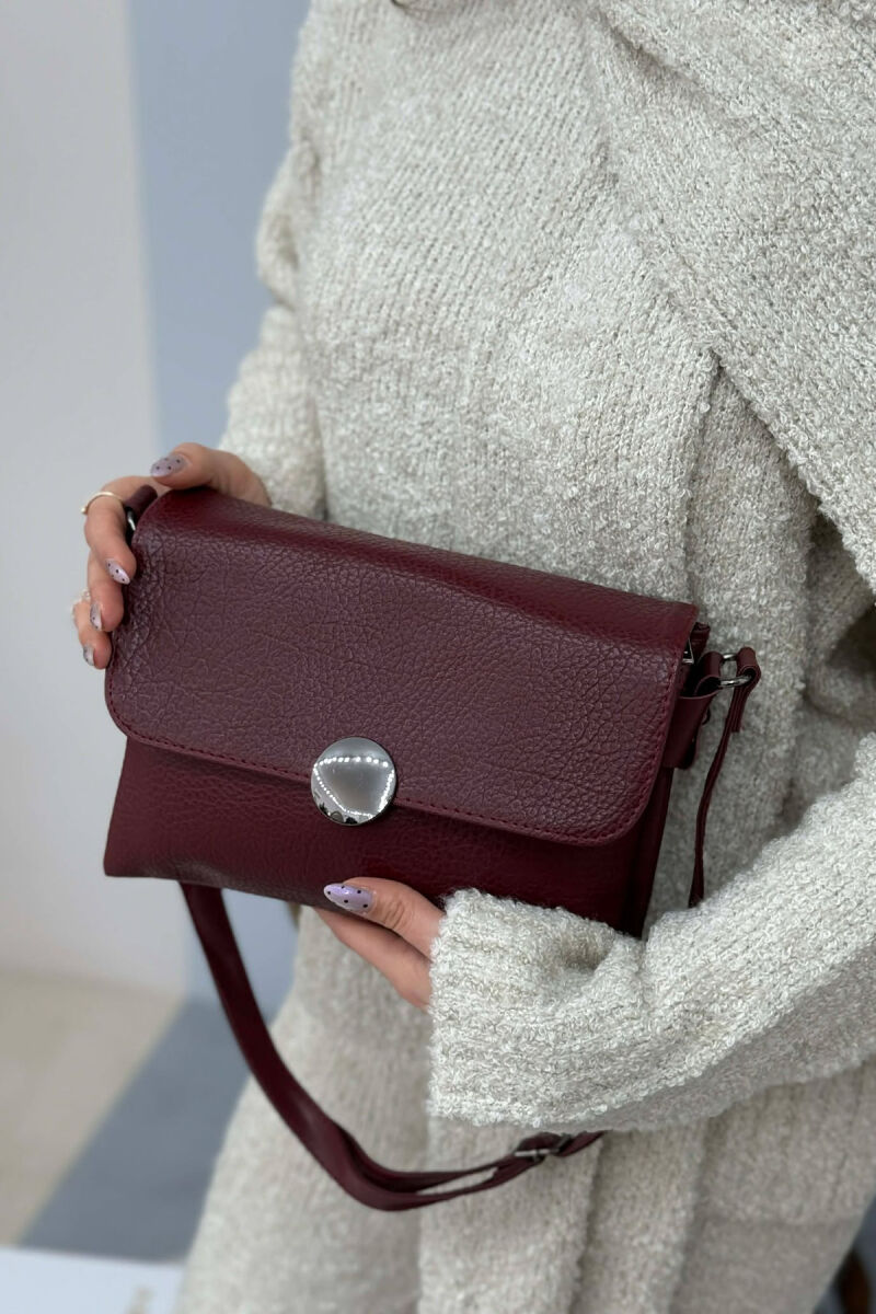 ÇANTE E THJESHTE NJE NGJYRESHE PER FEMRA NE NGJYRE VISHNJE - 1