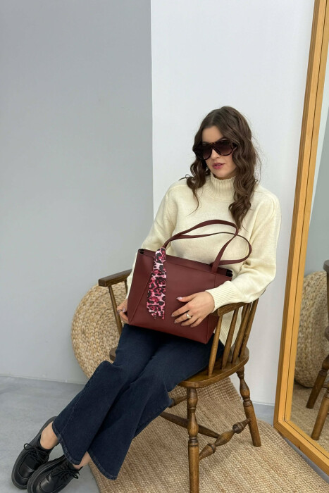 ÇANTE E THJESHTE NJE NGJYRESHE ME DETAJIN E SHALLIT PER FEMRA NE NGJYRE VISHNJE - 5