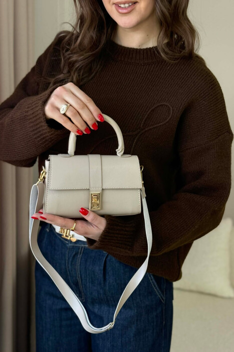 ÇANTE LEKURE E THJESHTE PER FEMRA NE NGJYRE BEZHE - 1