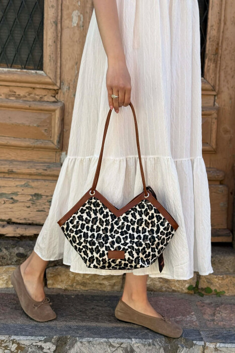 CANTE ME DIZAJN TE NDRYSHEM PER FEMRA NE NGJYRE LEOPARD - 3