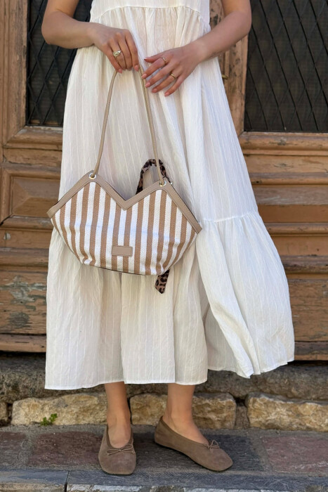 CANTE ME DIZAJN TE NDRYSHEM PER FEMRA NE NGJYRE TE BARDHE + BEZHE - 2