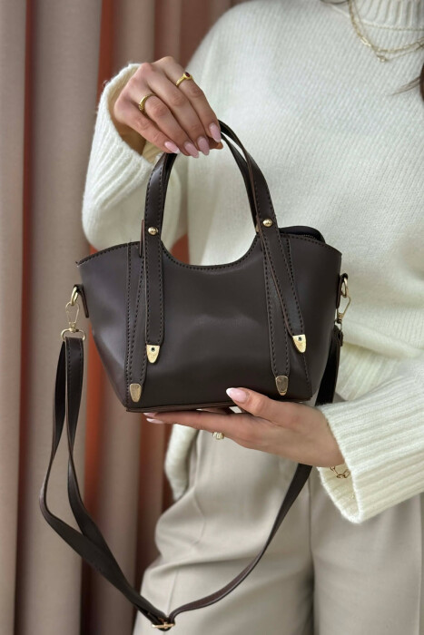 ÇANTE NJE NGJYRESHE LEKURE PER FEMRA NE NGJYRE KAFE TE ERRET - 2