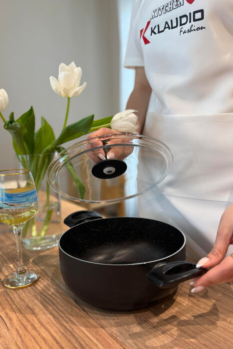 CASSEROLE WITH GLASS LID 22 CM BLACK/ E ZEZE - KLAUDIO FASHION