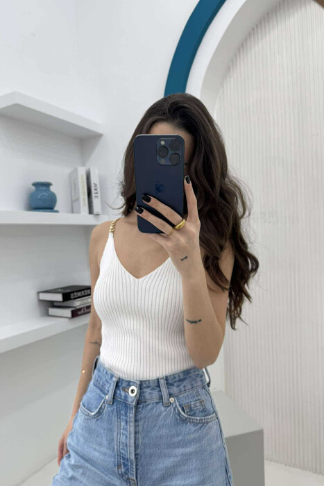 CHAIN DETAIL ONE COLOR WOMEN TANK TOP WHITE-E BARDHE 