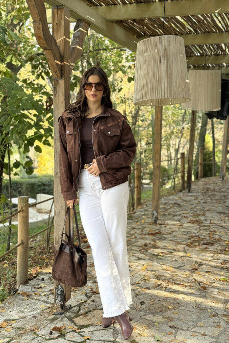 XHAKETË KAMOSH ME ZINXHIR DHE BUTONA PËR FEMRA NË NGJYRË KAFE TË ERRËT - KLAUDIO FASHION