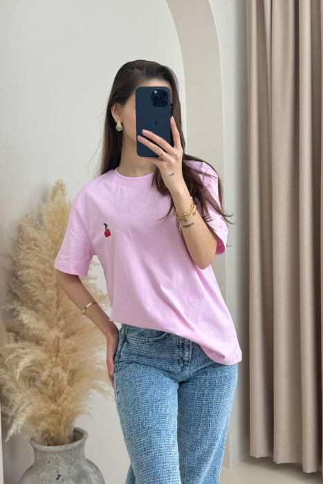 T-SHIRT NJË NGJYRËSH ME LOGON E QERSHISË PËR FEMRA NË NGJYRËN ROZË 