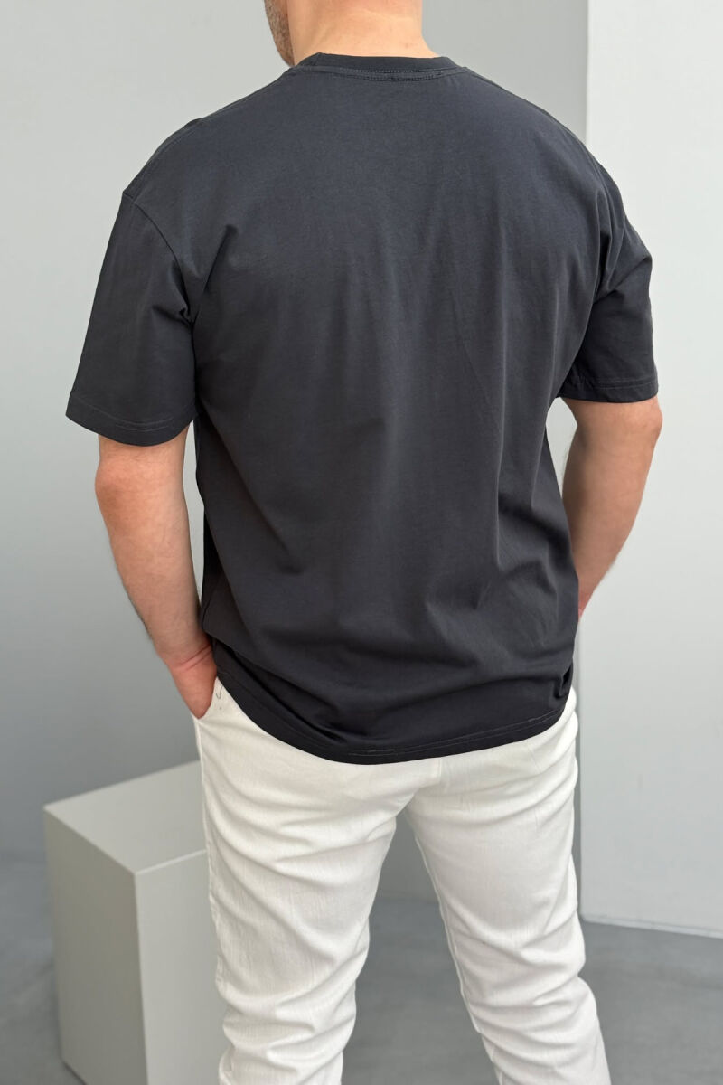 CHEST SQUARE BADGE ONE COLOR MEN T-SHIRT DARK GREY/GEE - 3