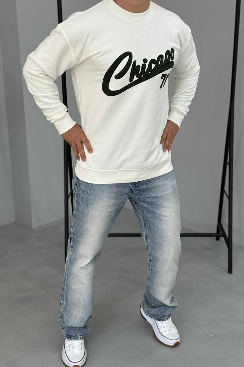 CHICAGO FRONT WRITTING FLUFFY MEN SWEATSHIRT WHITE-E BARDHE - 1