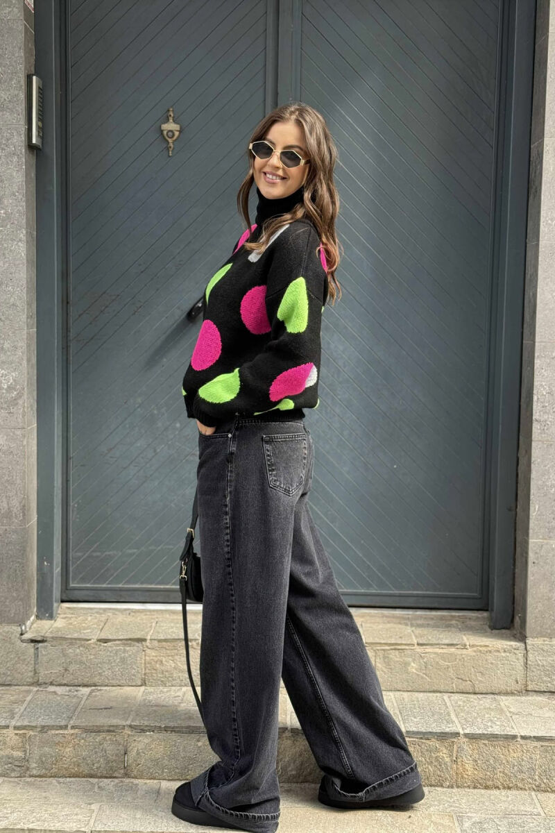 CIRCLES DESIGN TURTLE NECK WOMEN SWEATER BLACK/ E ZEZE - 2