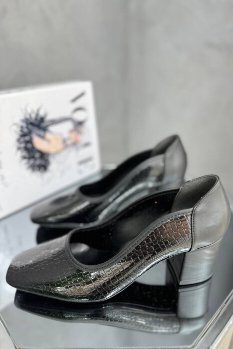 CLASSIC LEATHER WOMAN HEELS NEW GLOSSY BLACK-ZEZE SHKELQIM - KLAUDIO FASHION