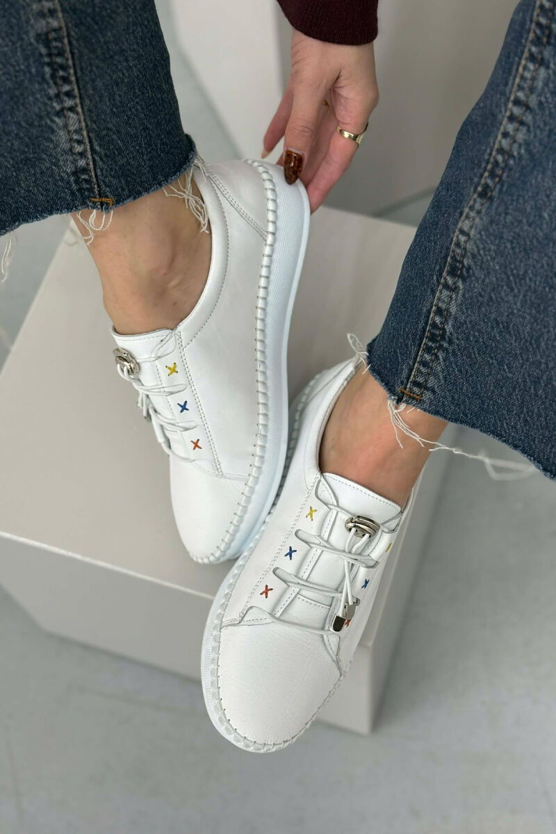 COMFORT EVERYDAY SIMPLE WOMEN SNEAKERS WHITE-E BARDHE - 2