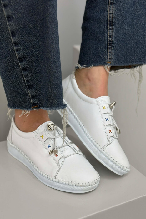 COMFORT EVERYDAY SIMPLE WOMEN SNEAKERS WHITE-E BARDHE - 3