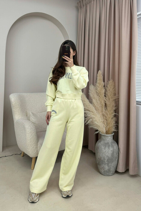 CROPPED SWEATSHIRT+SWEATPANTS WRITTINGS WOMEN SET YELLOW/E VERDHE - KLAUDIO FASHION