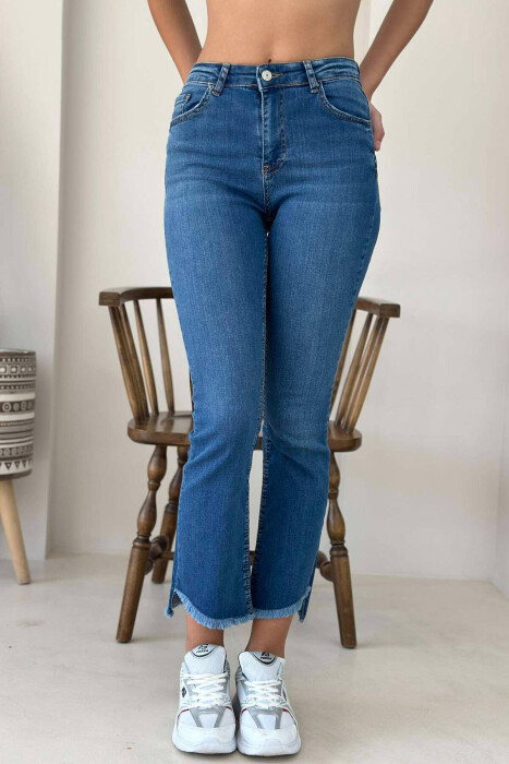 CUT-OFF RIPPED END WOMEN JEANS BLUE/BLU - KLAUDIO FASHION