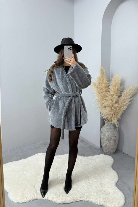 PALLTO NJË NGJYRËSHE ME GËZOF DHE LIDHËSE PËR FEMRA NË NGJYRË GRI - KLAUDIO FASHION