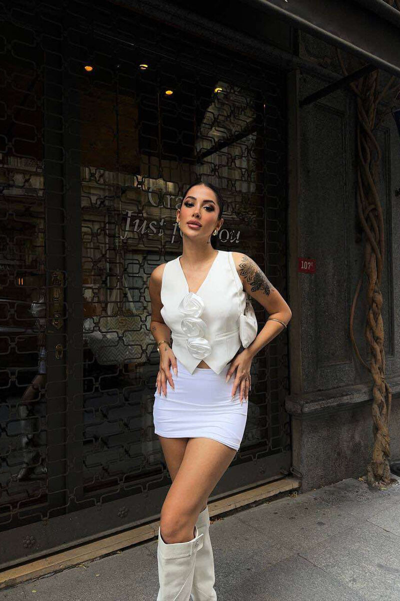 FLOWER BUTTONS DETAIL WOMEN VEST WHITE-E BARDHE - 3