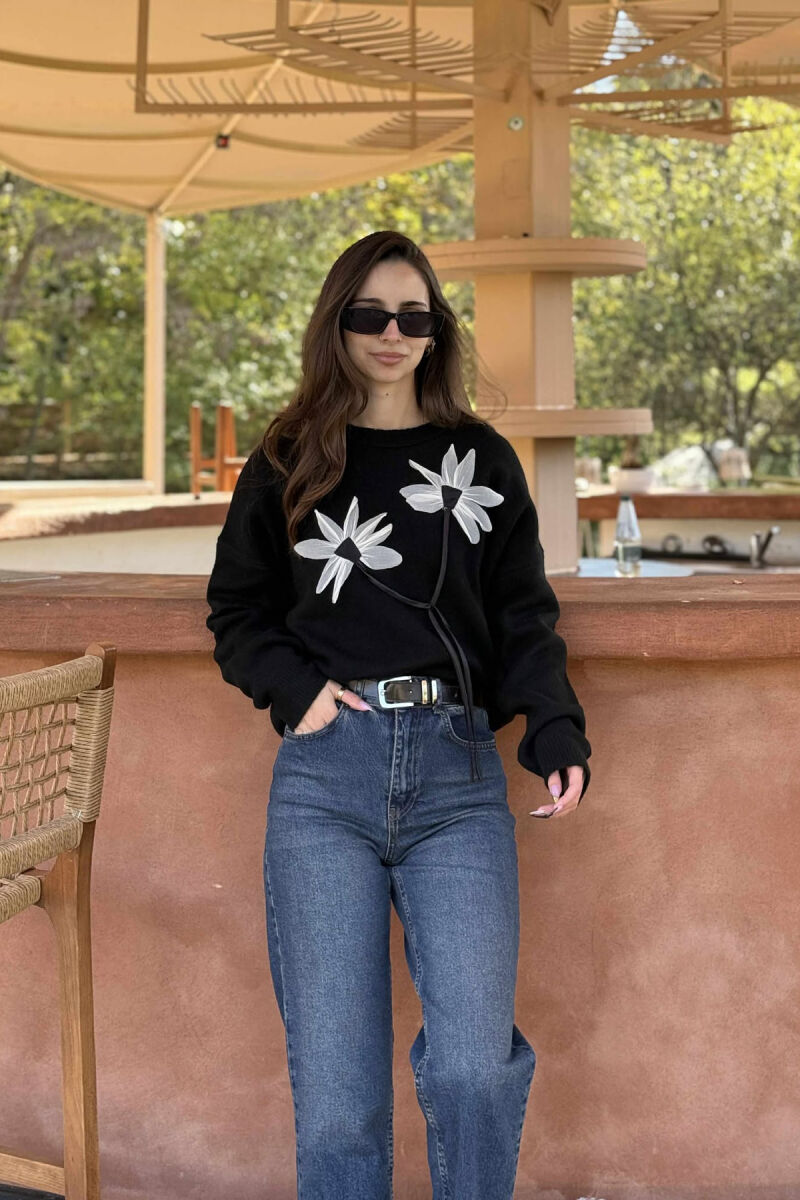 FLOWER DESIGN WOMEN SWEATER BLACK/ E ZEZE - 1
