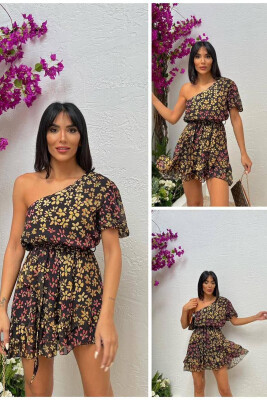 FUSTAN I SHKURTËR ME LULE PËR FEMRA NË NGJYRËN E ZEZË - KLAUDIO FASHION