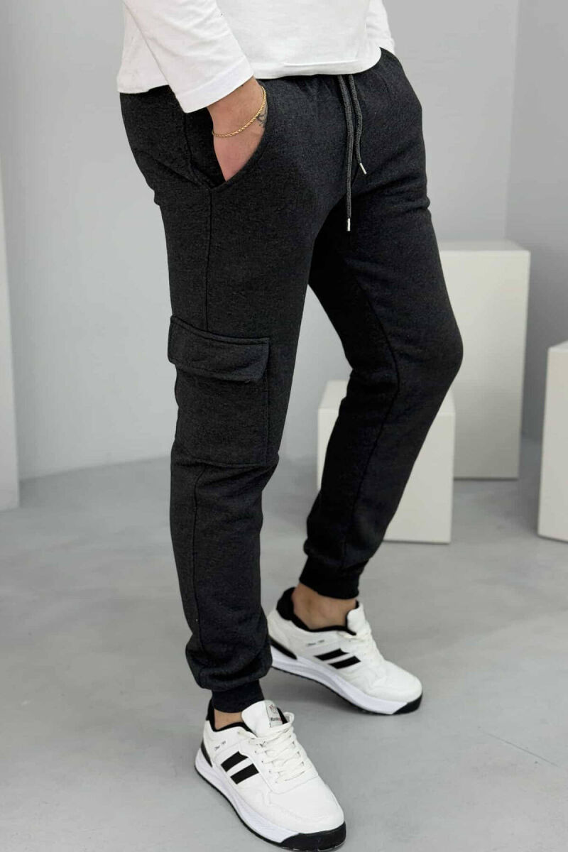 FLUFFY LITTLE WRITTINGS MEN SWEATPANTS DARK GREY/GEE - 3