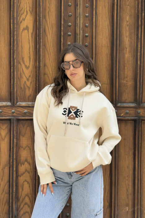 FLUFFY ONE COLOR FRONT LOGO WOMEN HOODIE CREAM/KREM - 2