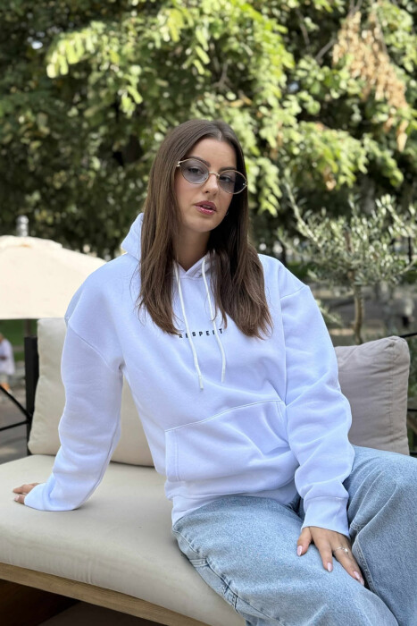 FLUFFY ONE COLOR FRONT SIMPLE WRITTING WOMEN HOODIE WHITE-E BARDHE - 1