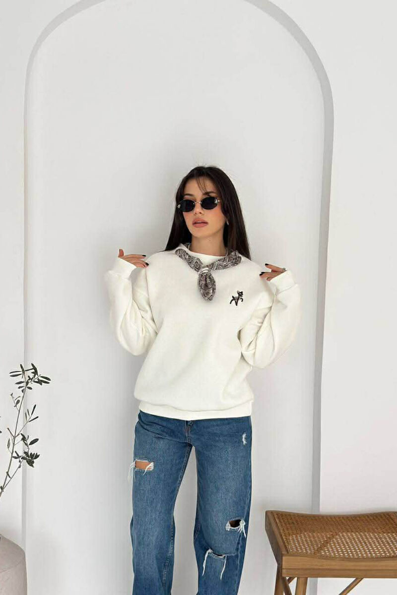 FLUFFY ONE COLOR SCARF DETAIL WOMEN SWEATSHIRT WHITE-E BARDHE - 4