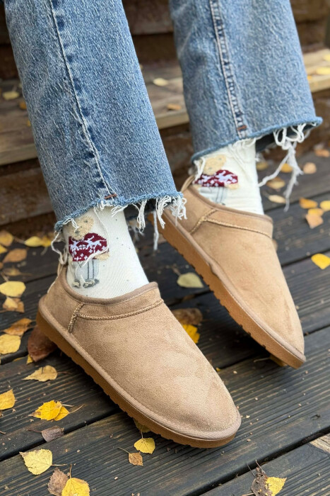 UGG NJE NGJYRESHE ME PUSH PER FEMRA NE NGJYRE BEZHE 