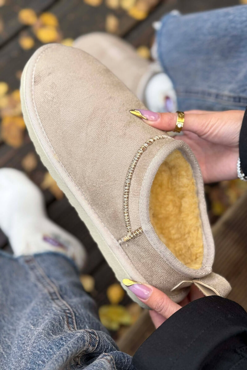 FLUFFY ONE COLOR SHORT WOMEN UGG CREAM/KREM - 2